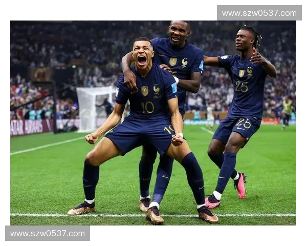 2026年世界杯冠军预测：各国实力分析与黑马崛起的可能性探讨